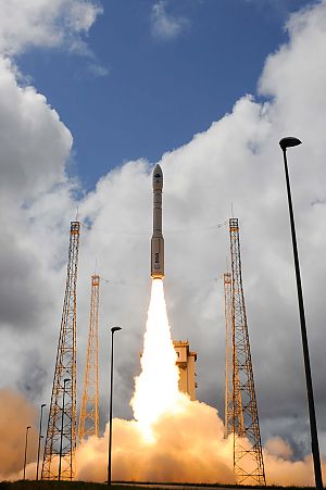 Vega VV04 IXV Liftoff