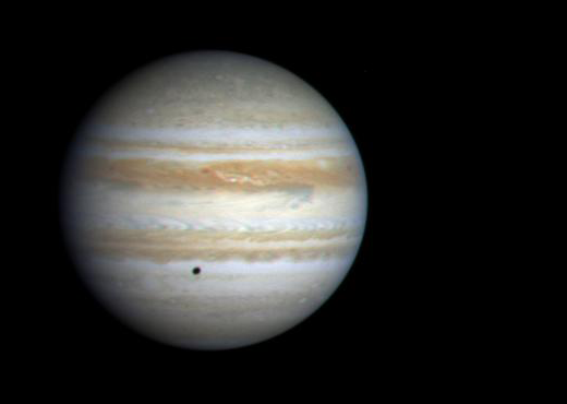 Jupiter in Farbe, eingefangen von Cassini